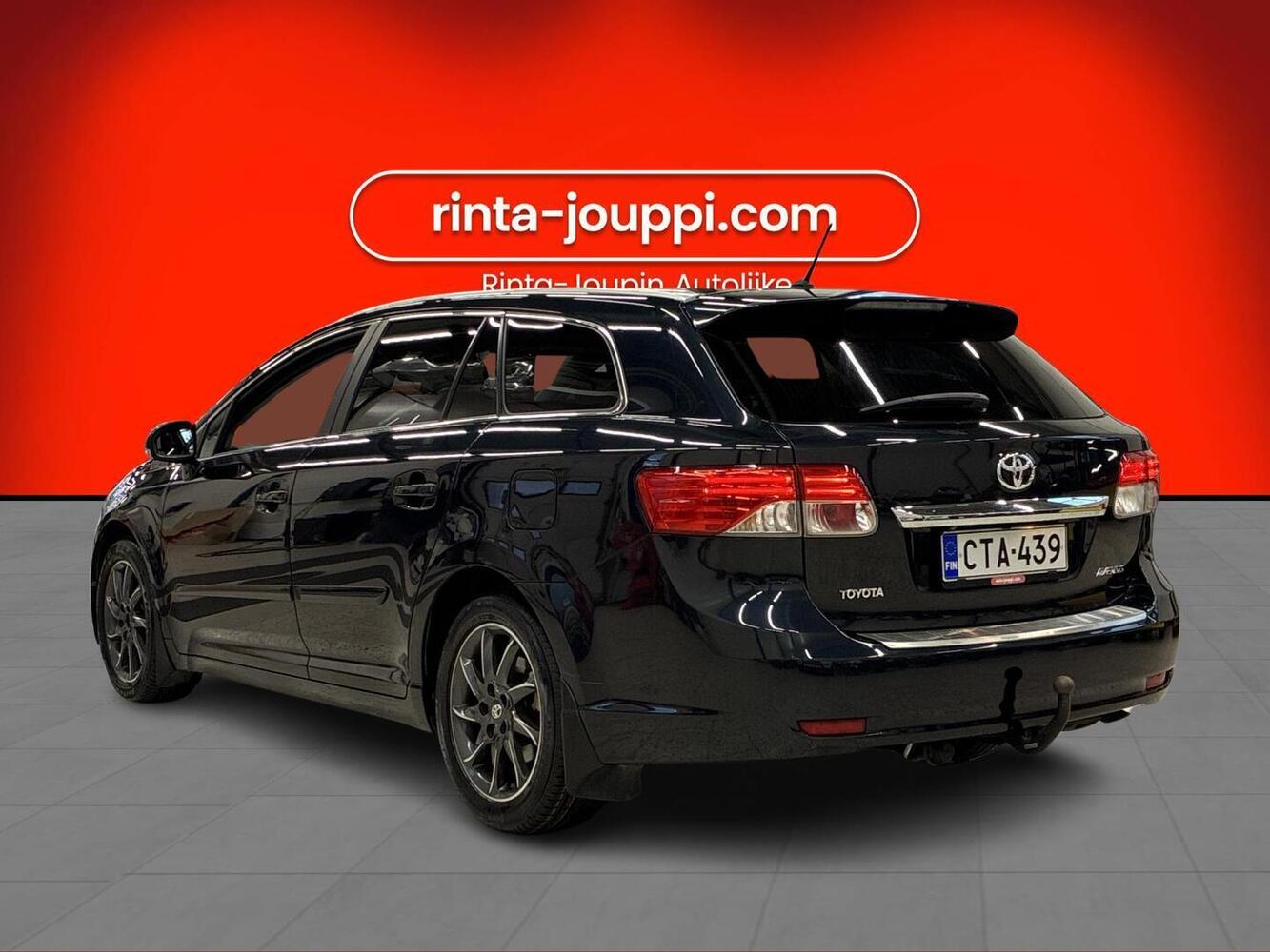 Toyota Avensis vaihtoauto