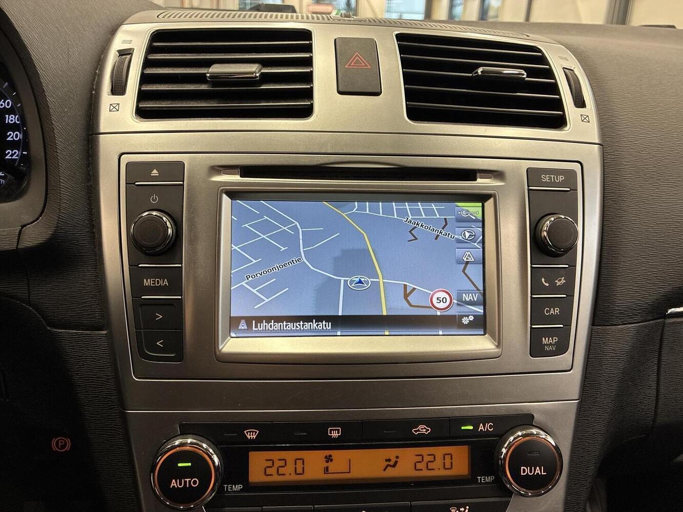 Toyota Avensis vaihtoauto