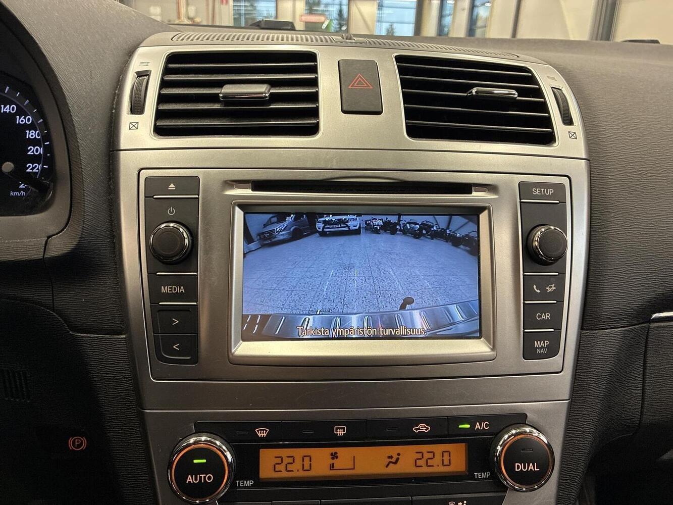 Toyota Avensis vaihtoauto
