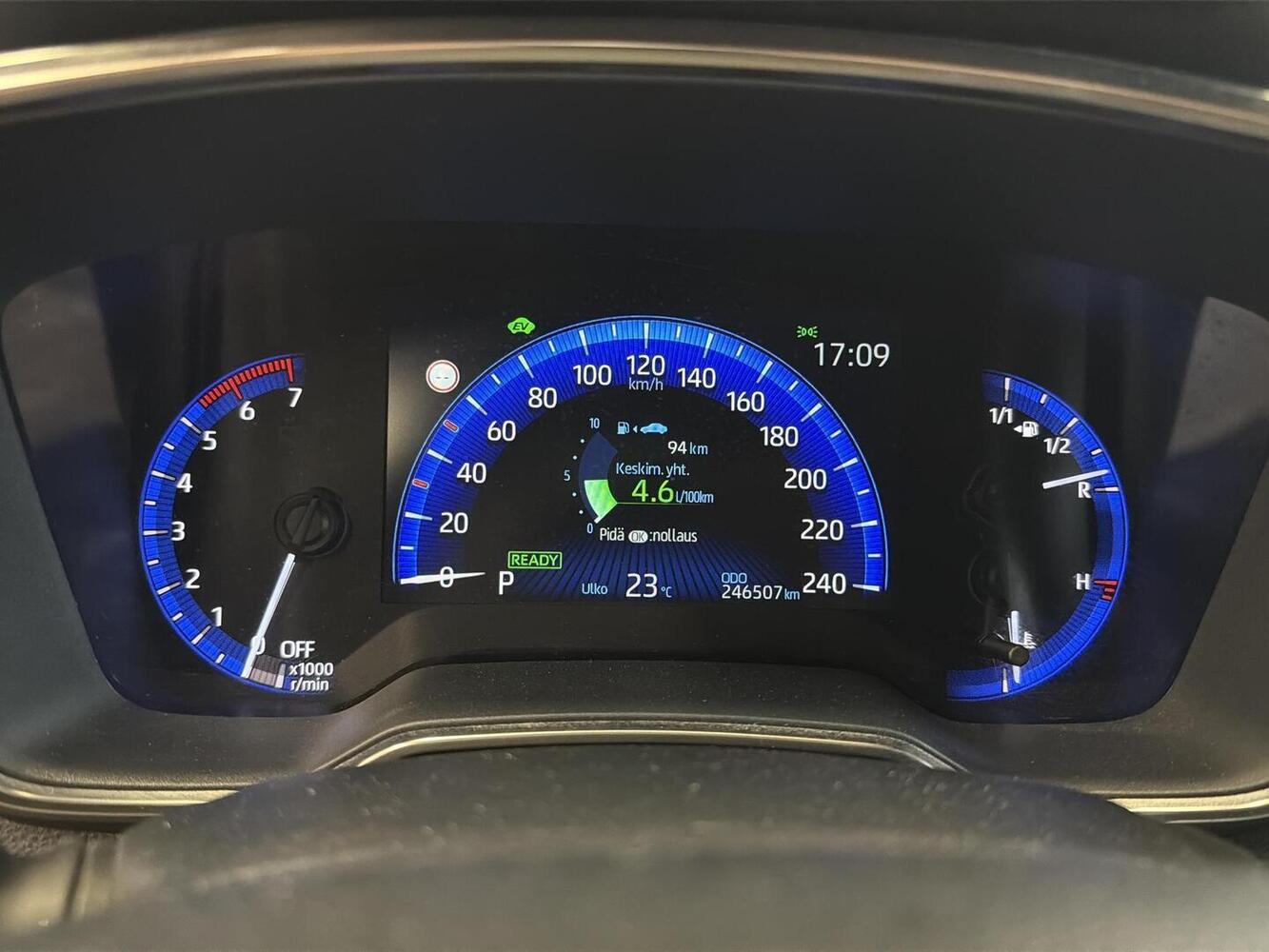 Toyota Corolla vaihtoauto