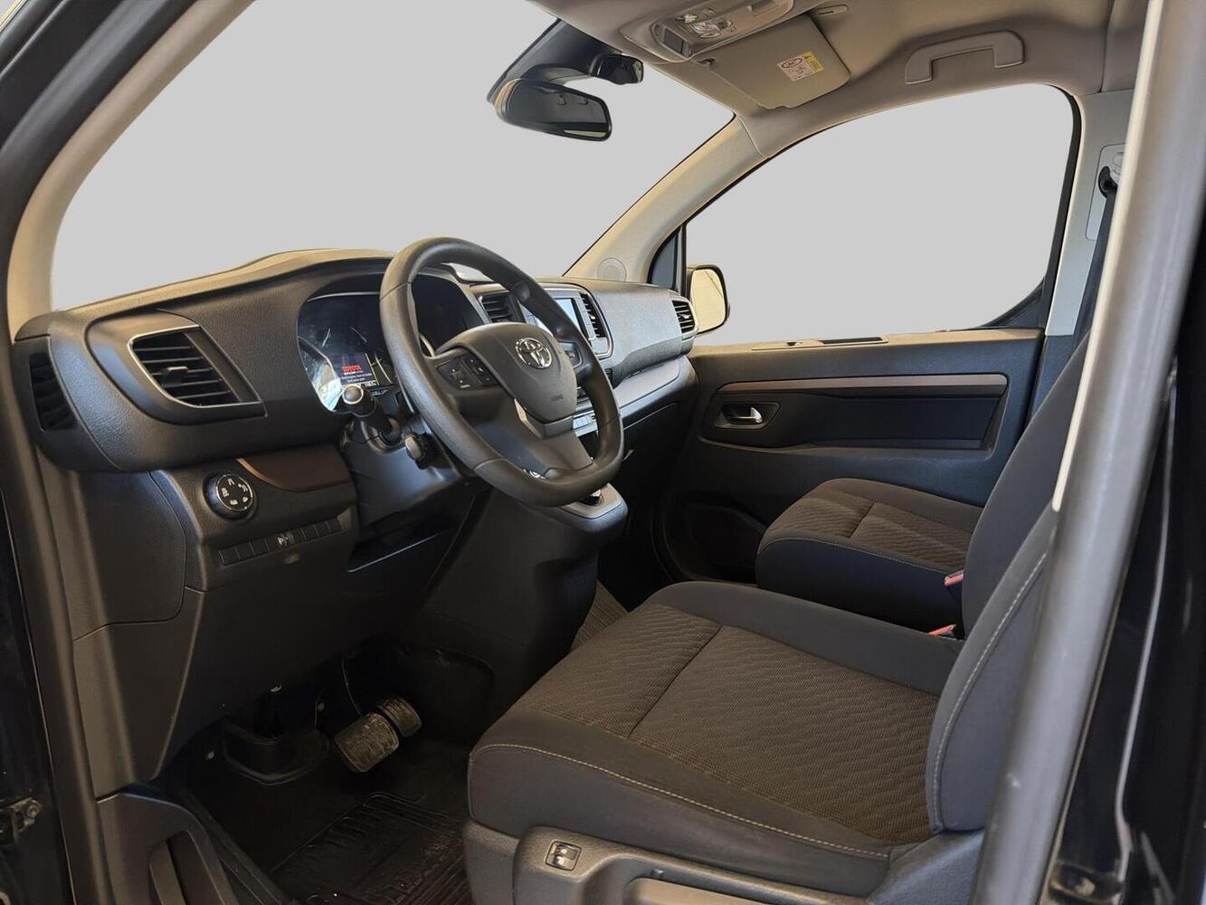 Toyota Proace Verso vaihtoauto