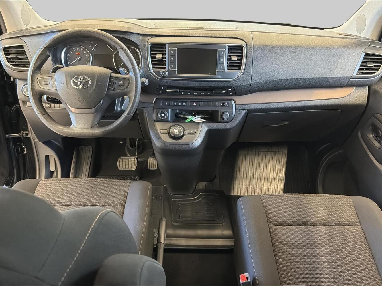 Toyota Proace Verso vaihtoauto