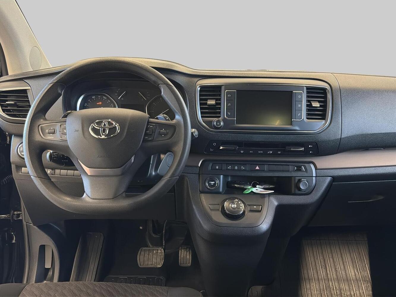 Toyota Proace Verso vaihtoauto