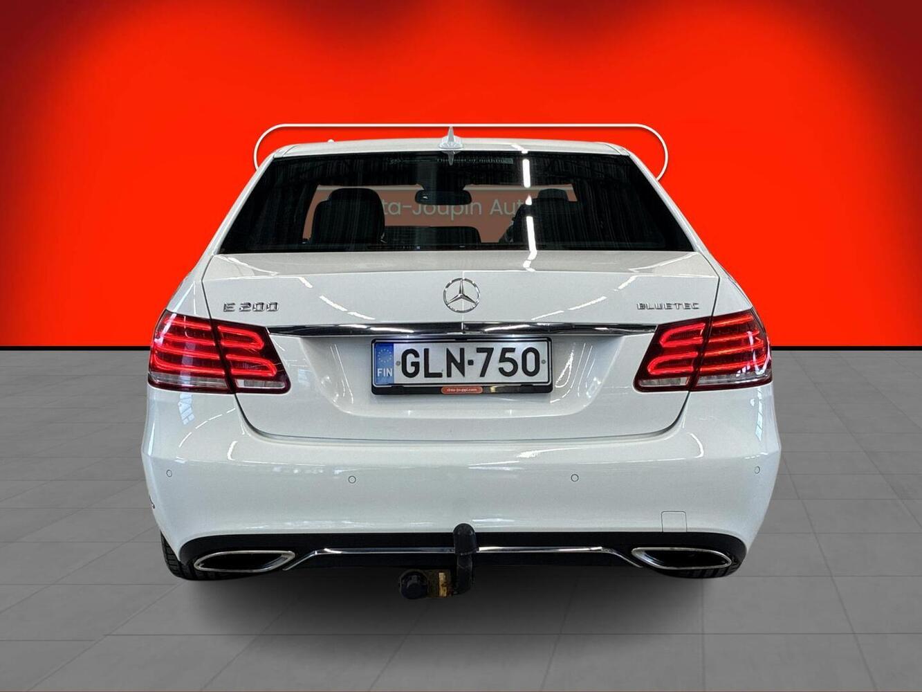 Mercedes-Benz E vaihtoauto