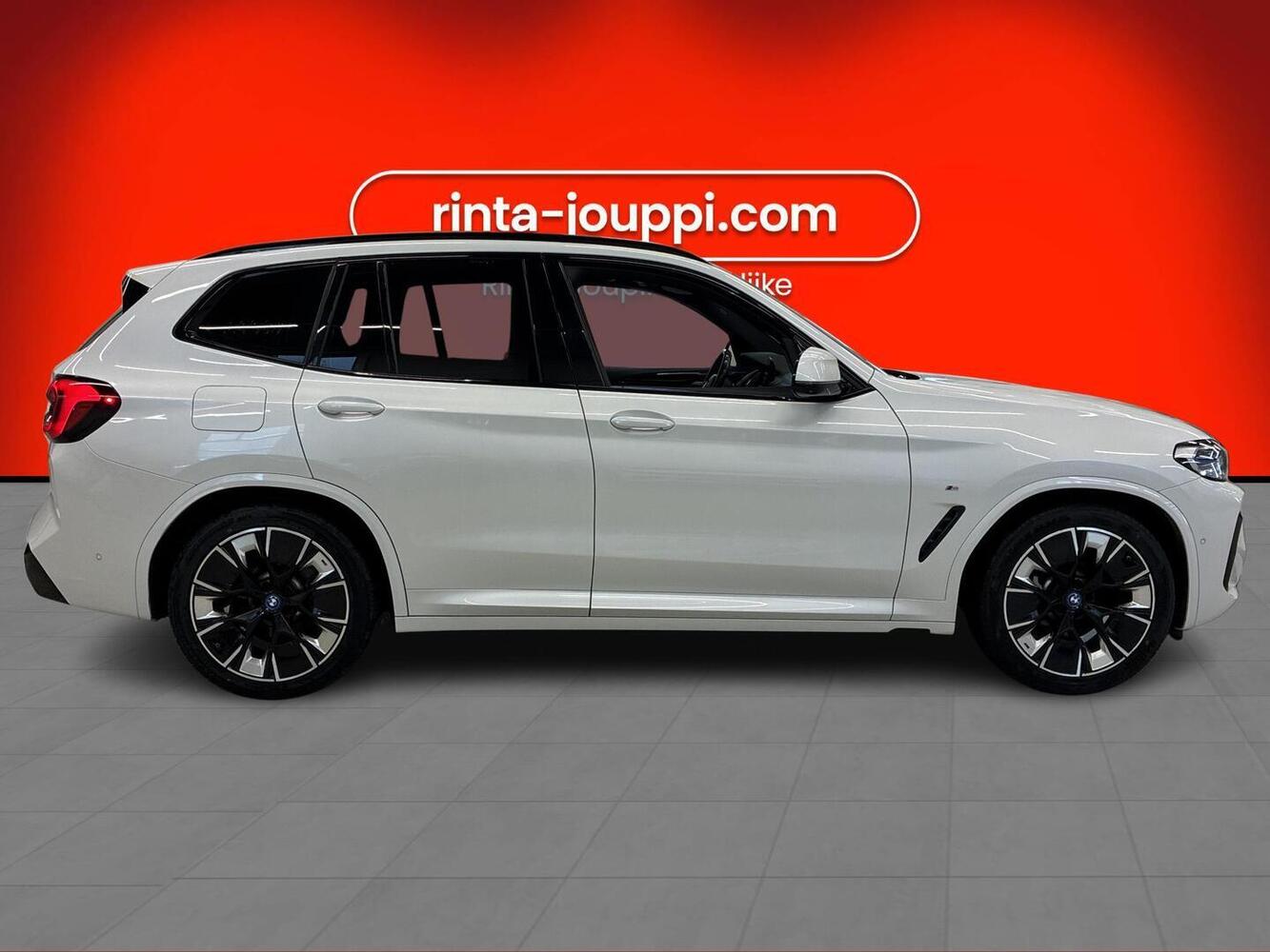 BMW iX3 vaihtoauto