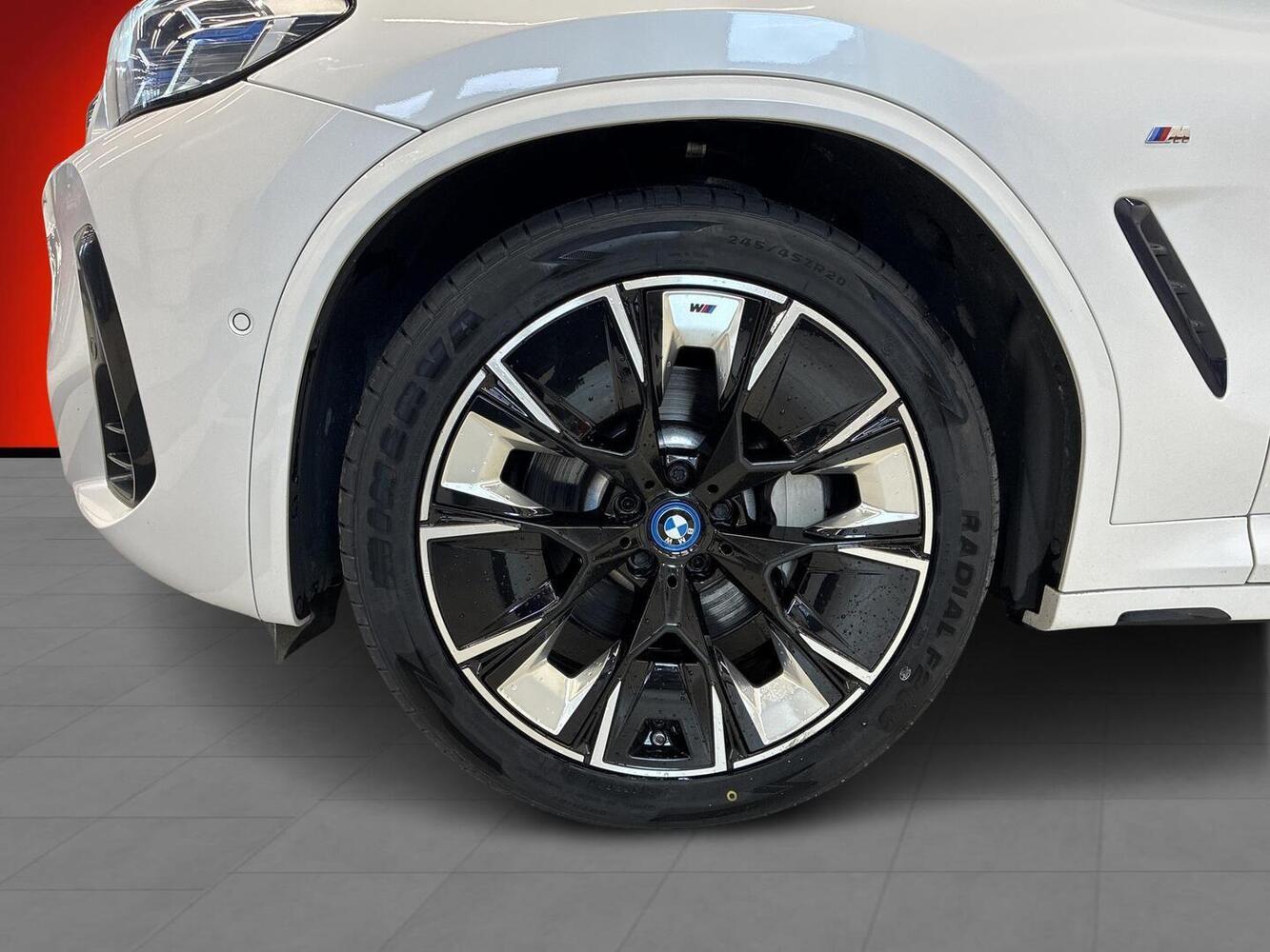 BMW iX3 vaihtoauto