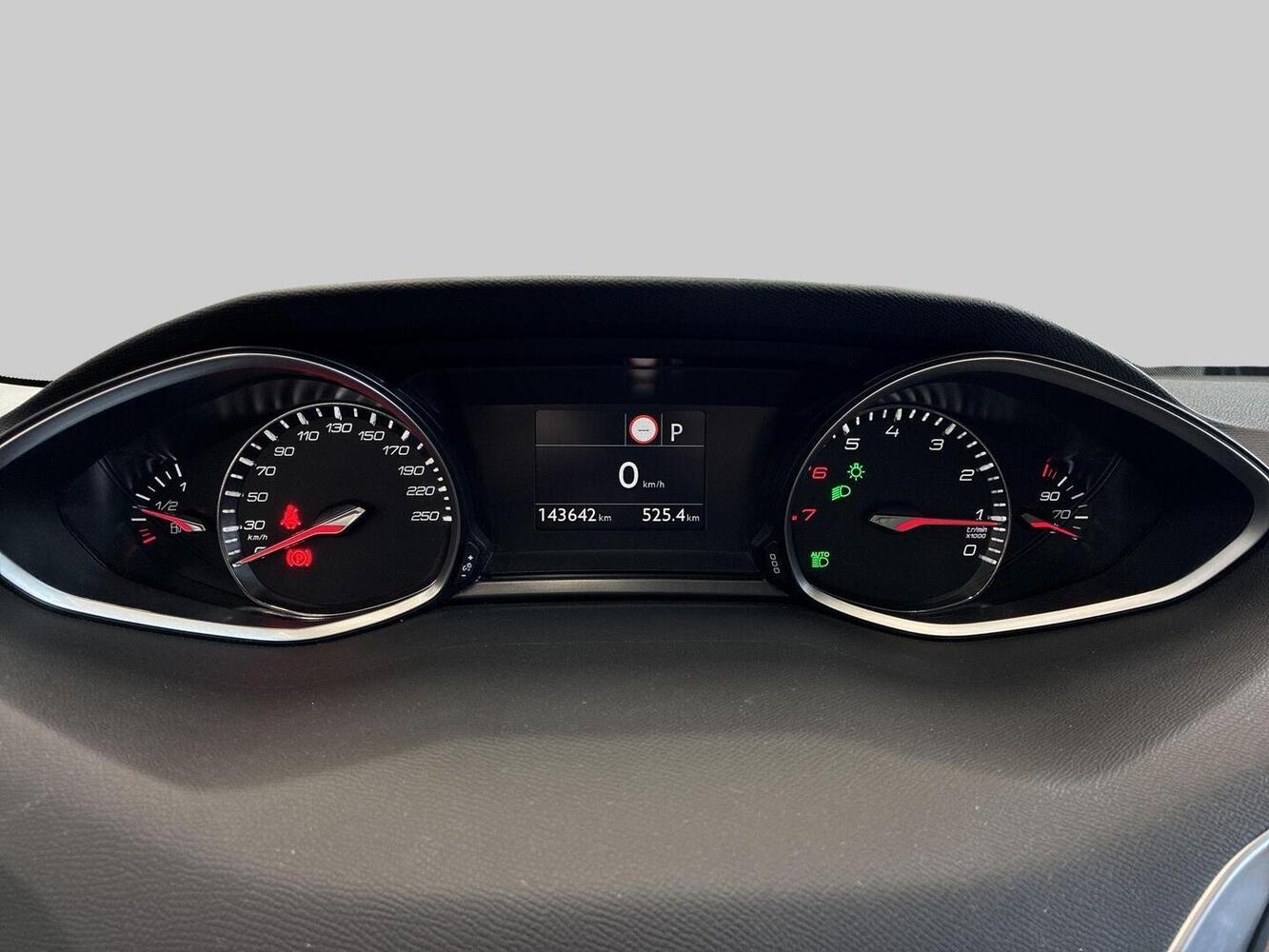 Peugeot 308 vaihtoauto