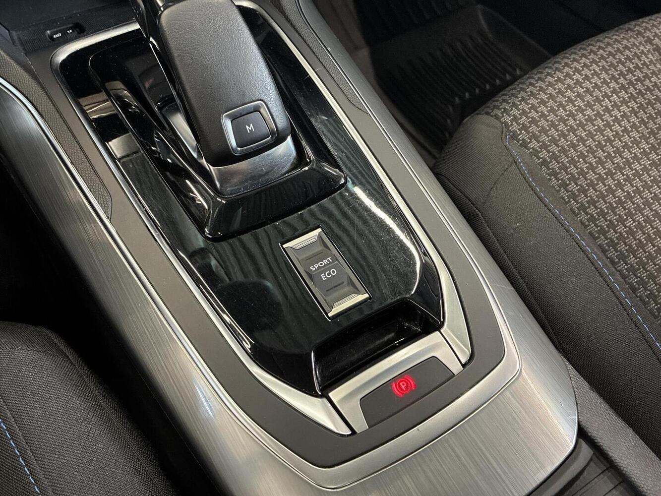 Peugeot 308 vaihtoauto