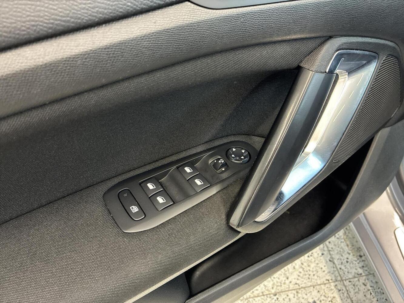 Peugeot 308 vaihtoauto