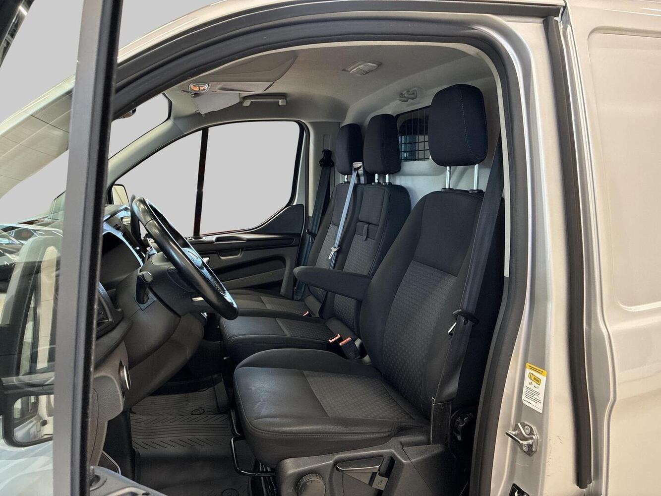 Ford Transit Custom vaihtoauto