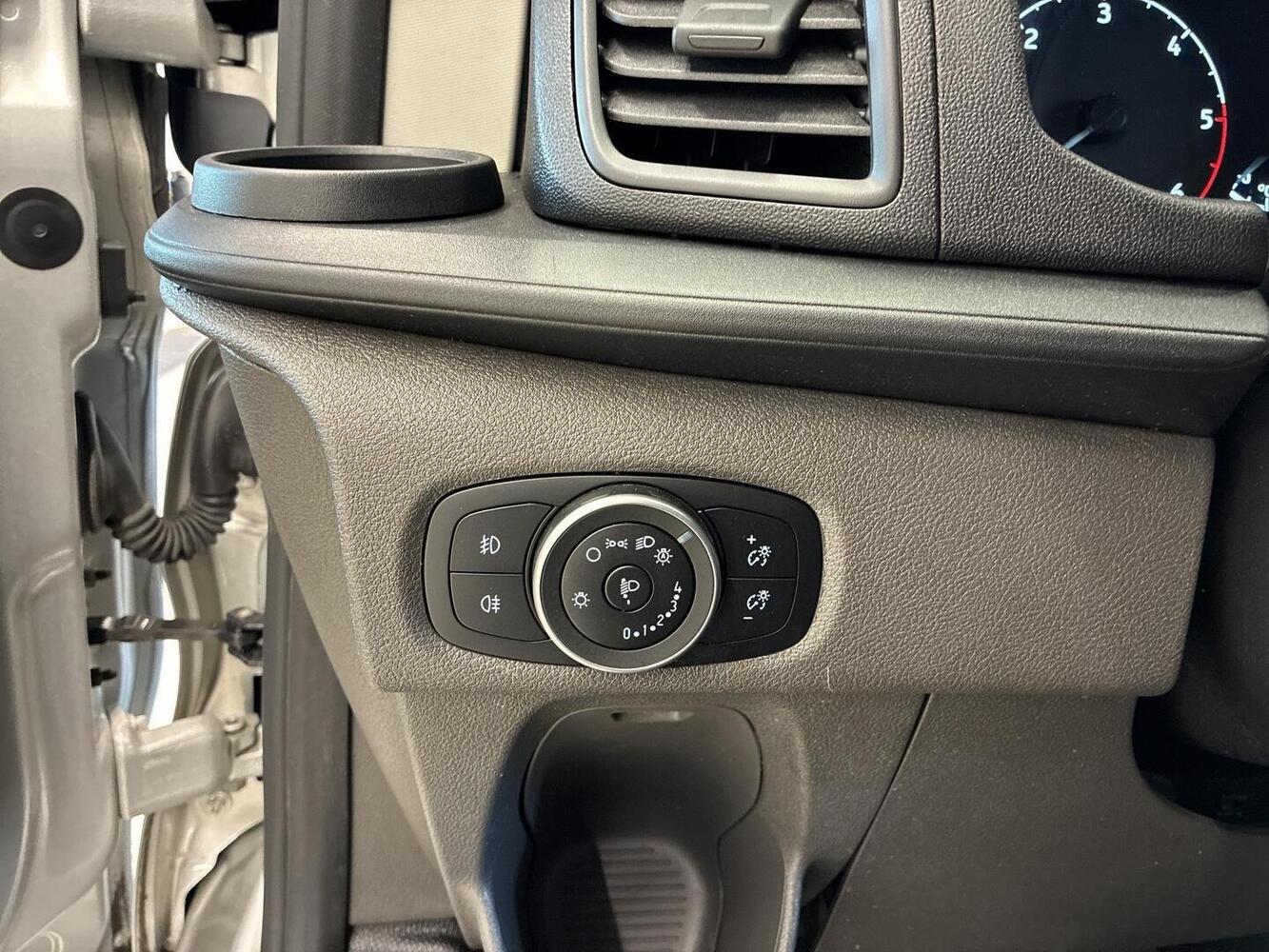 Ford Transit Custom vaihtoauto