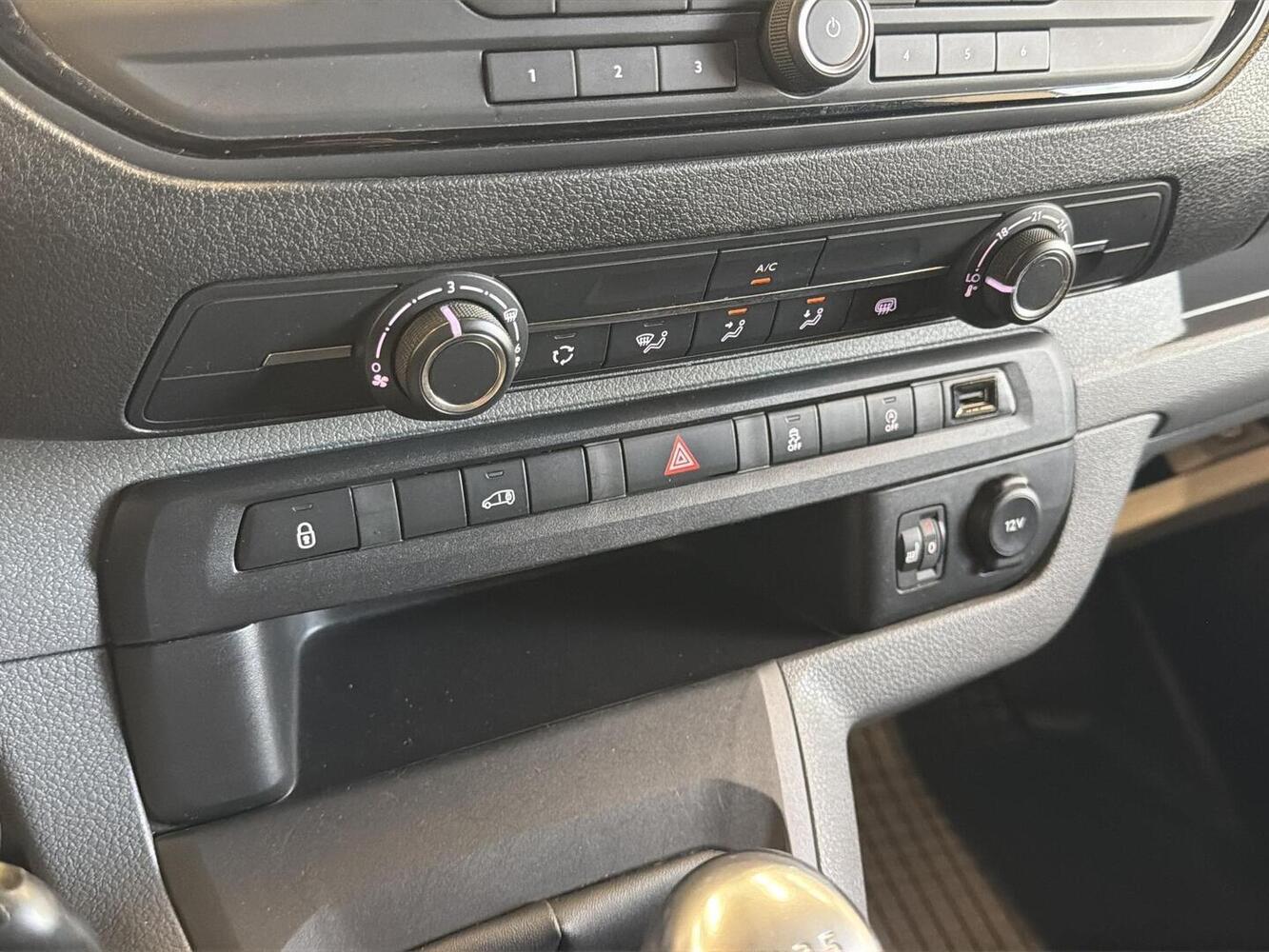 Opel Vivaro vaihtoauto