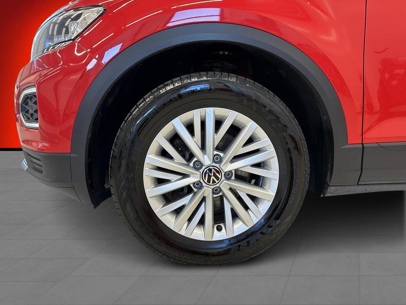 Volkswagen T-Roc vaihtoauto