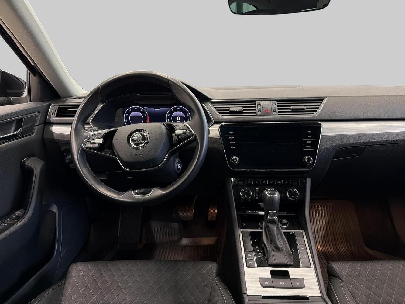 Skoda Superb vaihtoauto