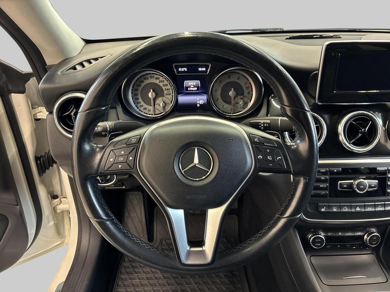 Mercedes-Benz CLA-sarja vaihtoauto