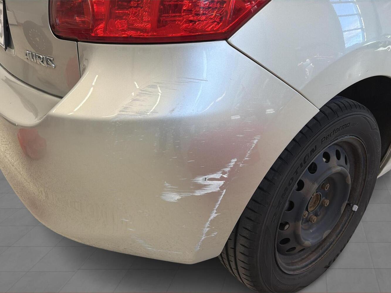 Toyota Auris vaihtoauto