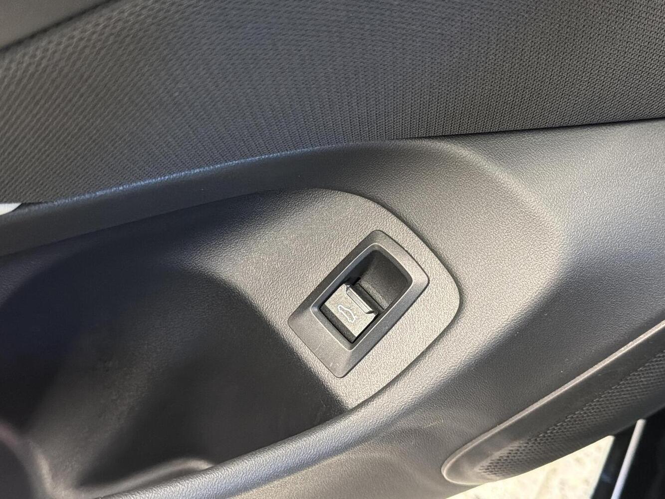BMW i5 vaihtoauto