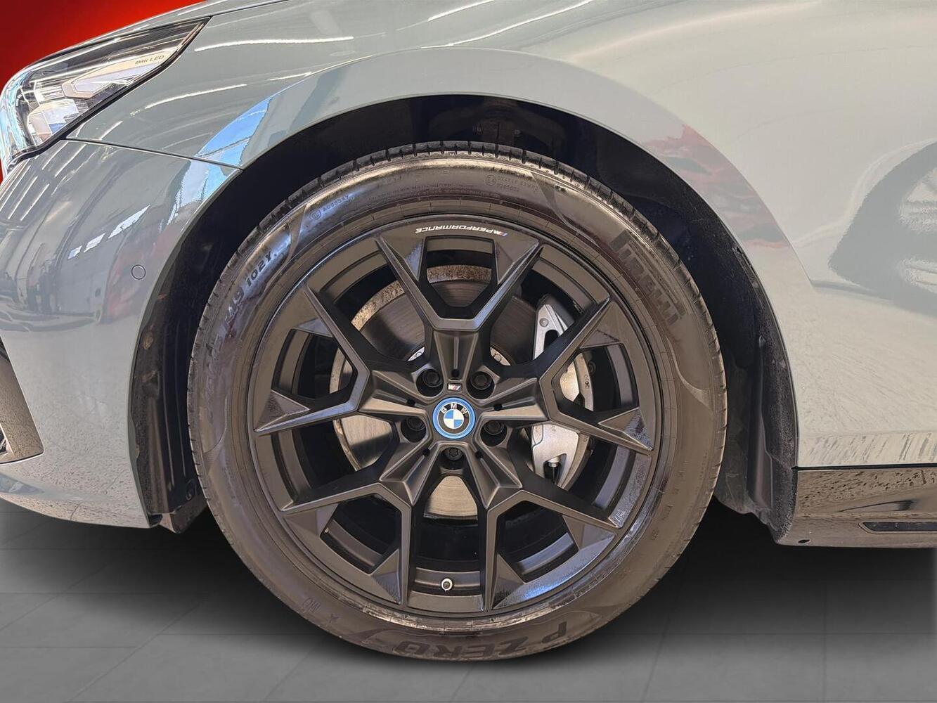 BMW i5 vaihtoauto