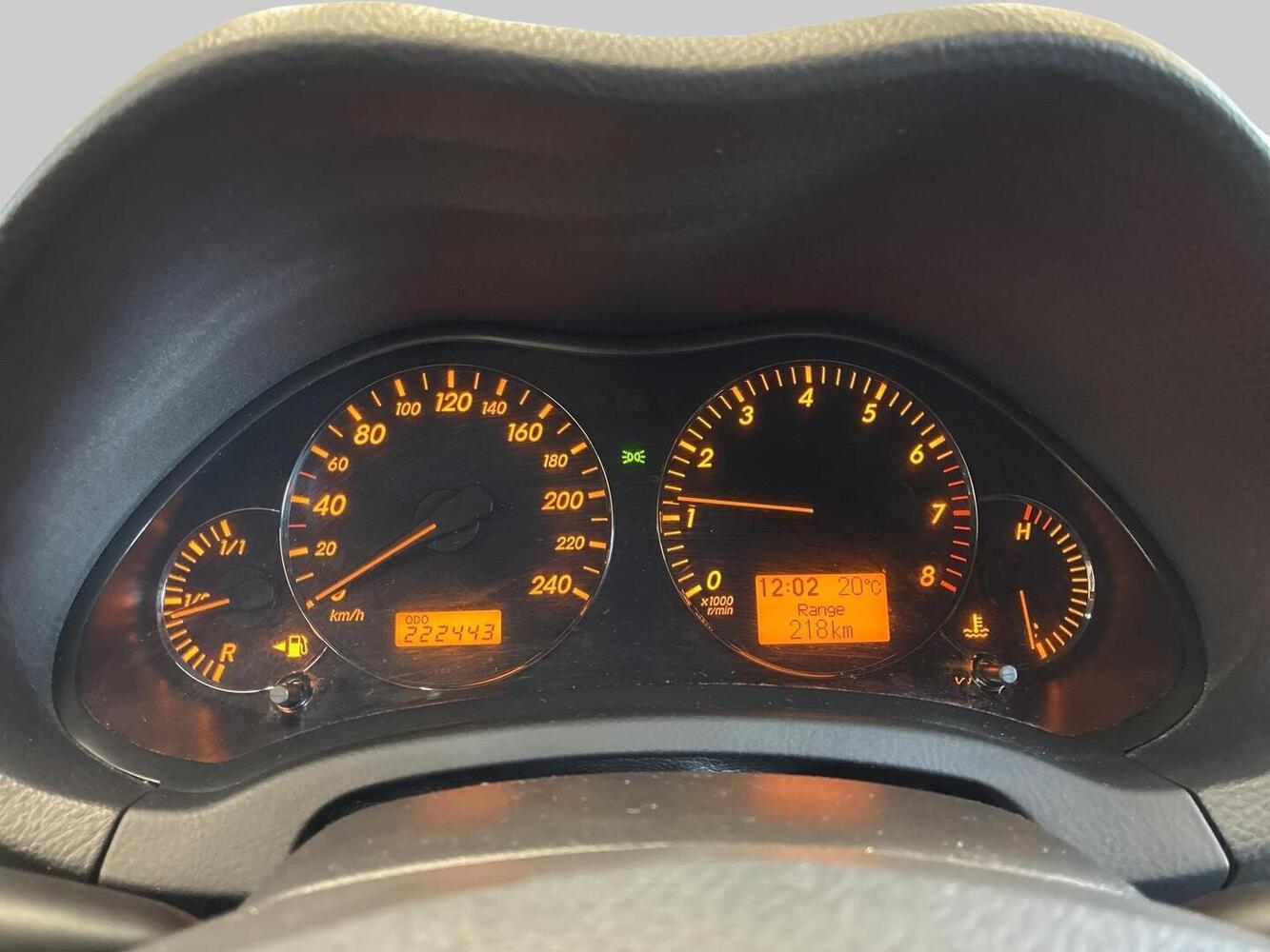 Toyota Avensis vaihtoauto