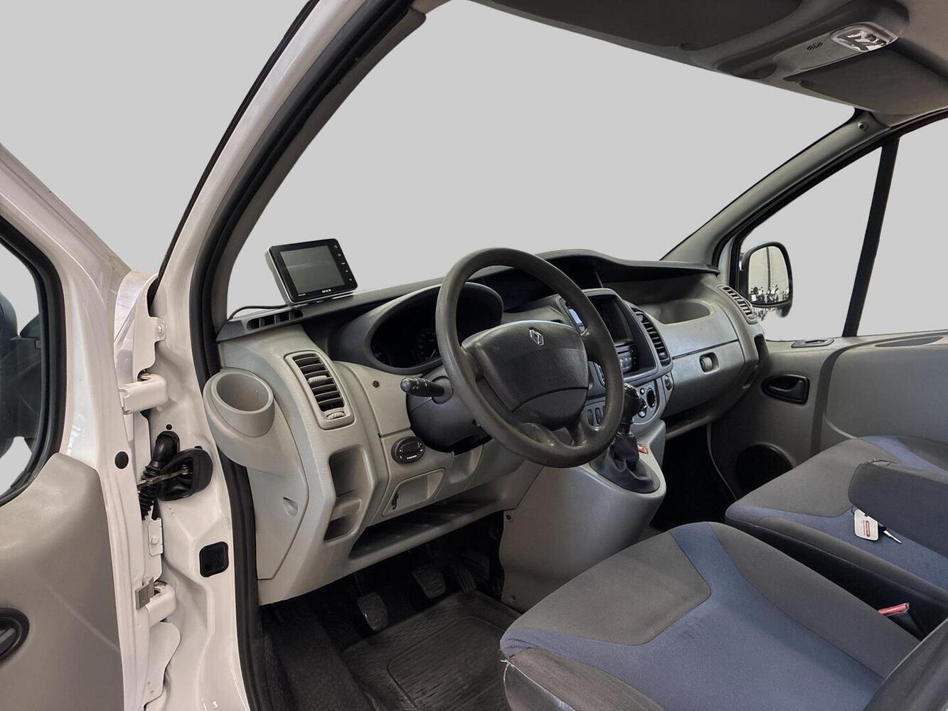Renault Trafic vaihtoauto