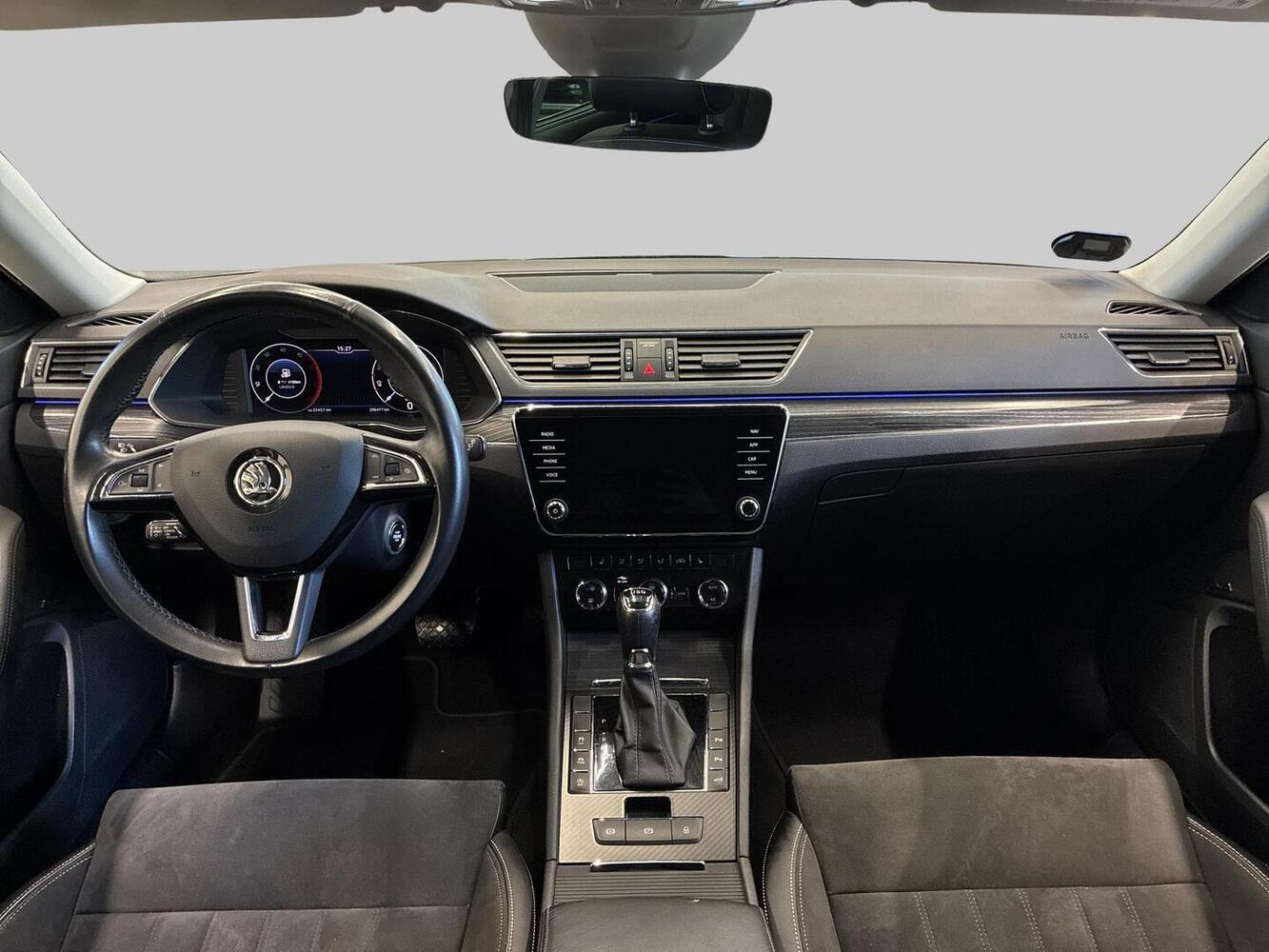 Skoda Superb vaihtoauto