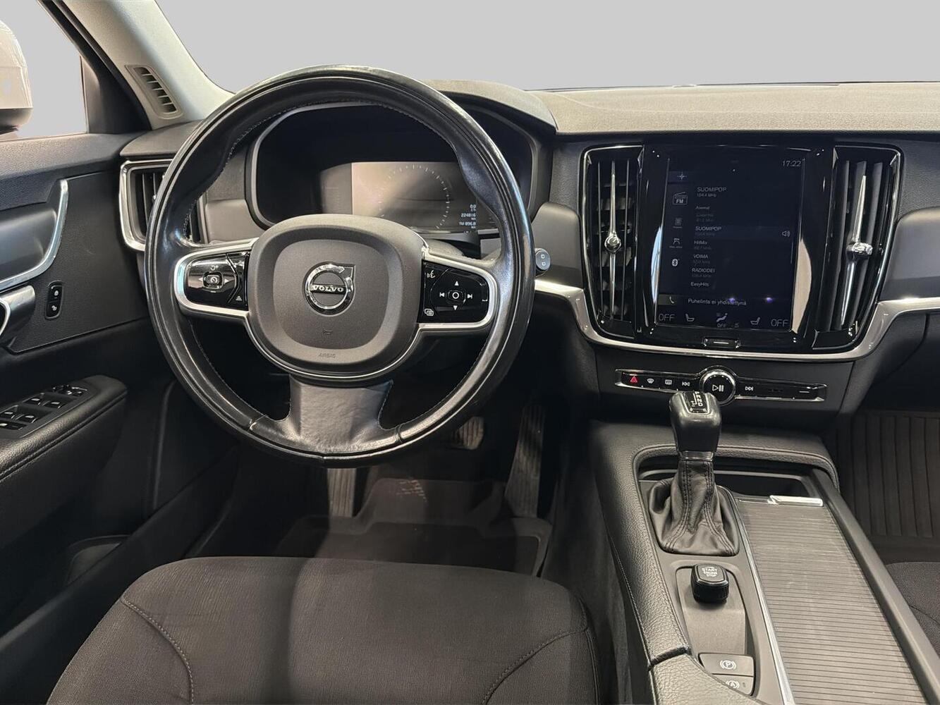 Volvo V90 Cross Country vaihtoauto