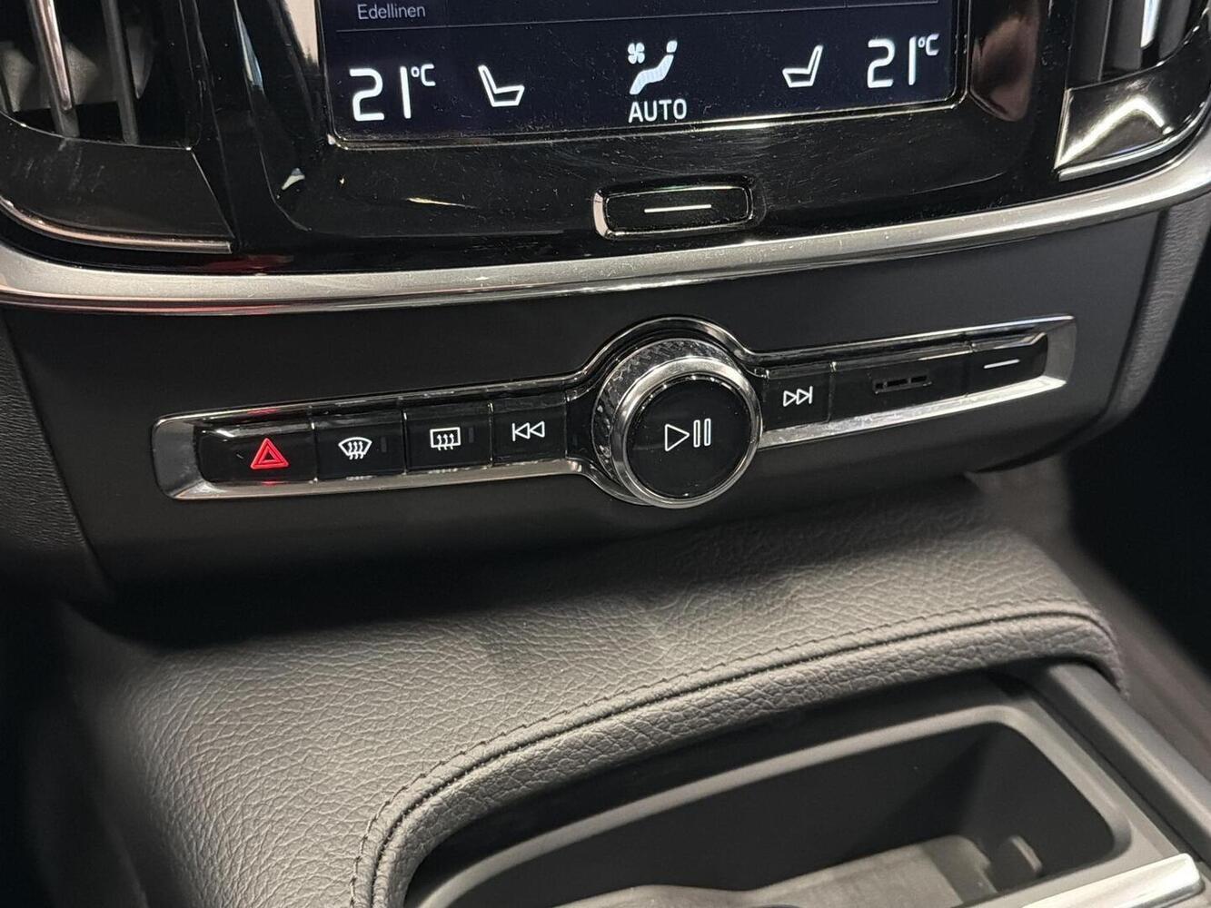 Volvo V90 Cross Country vaihtoauto