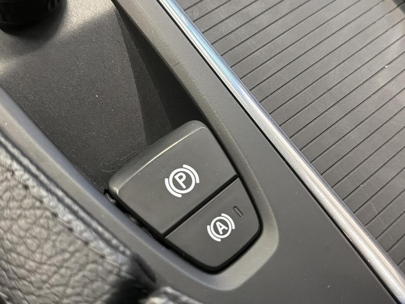 Volvo V90 Cross Country vaihtoauto
