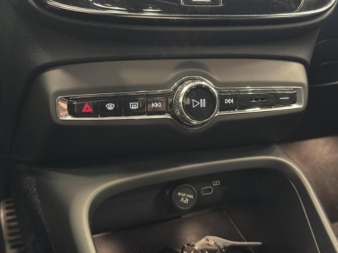 Volvo XC40 vaihtoauto