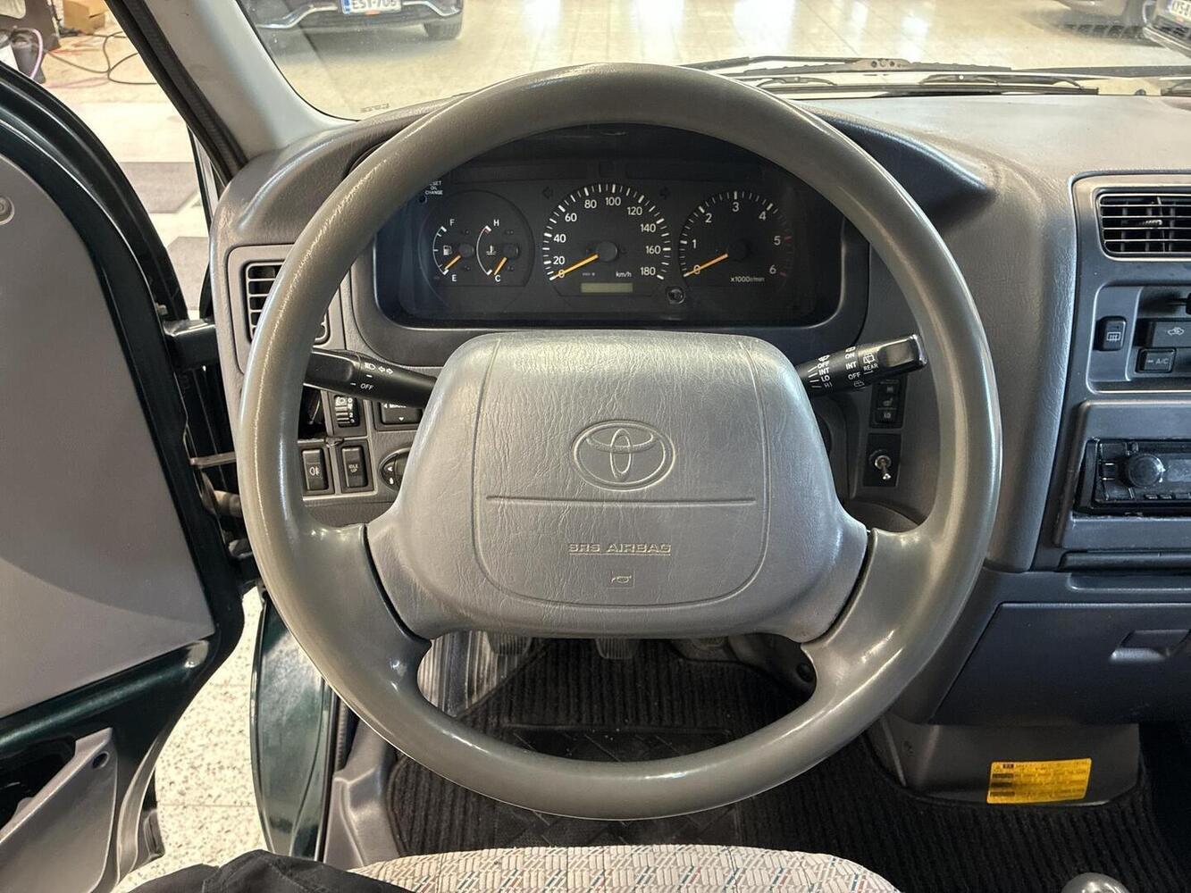Toyota Hiace vaihtoauto