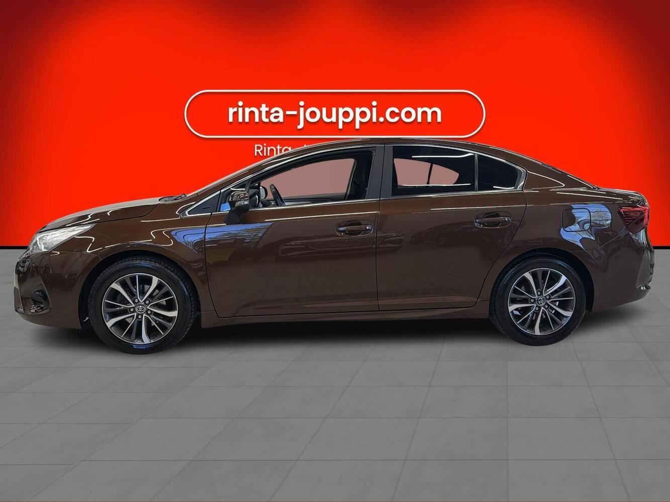 Toyota Avensis vaihtoauto