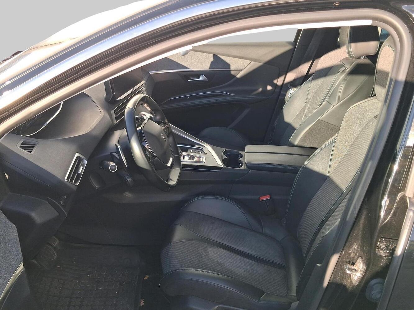Peugeot 5008 vaihtoauto
