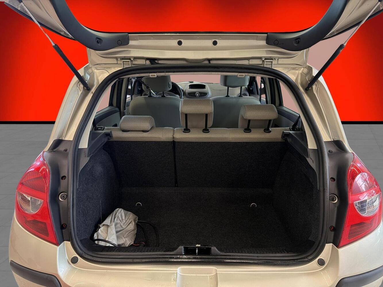 Renault Clio vaihtoauto