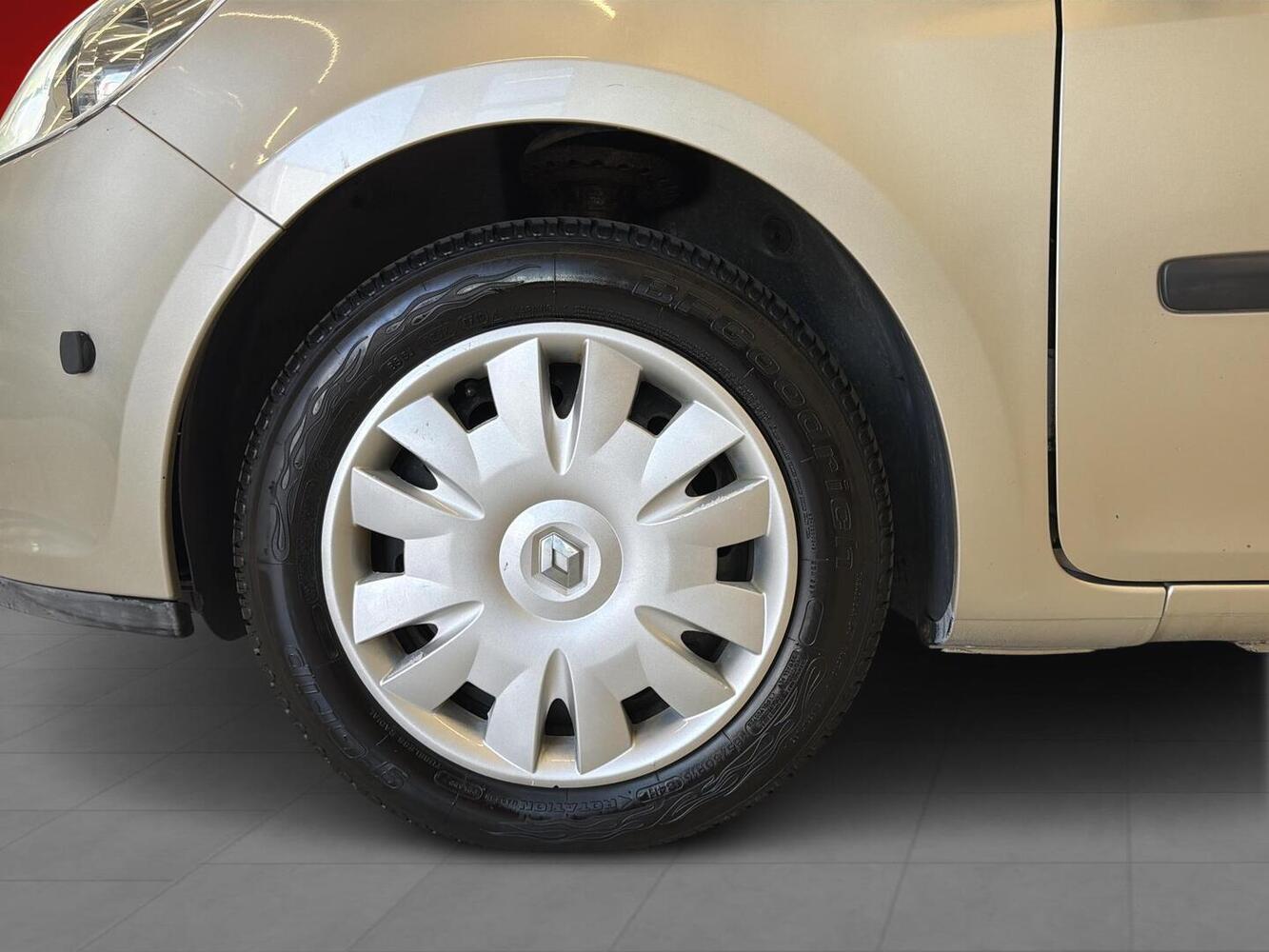 Renault Clio vaihtoauto