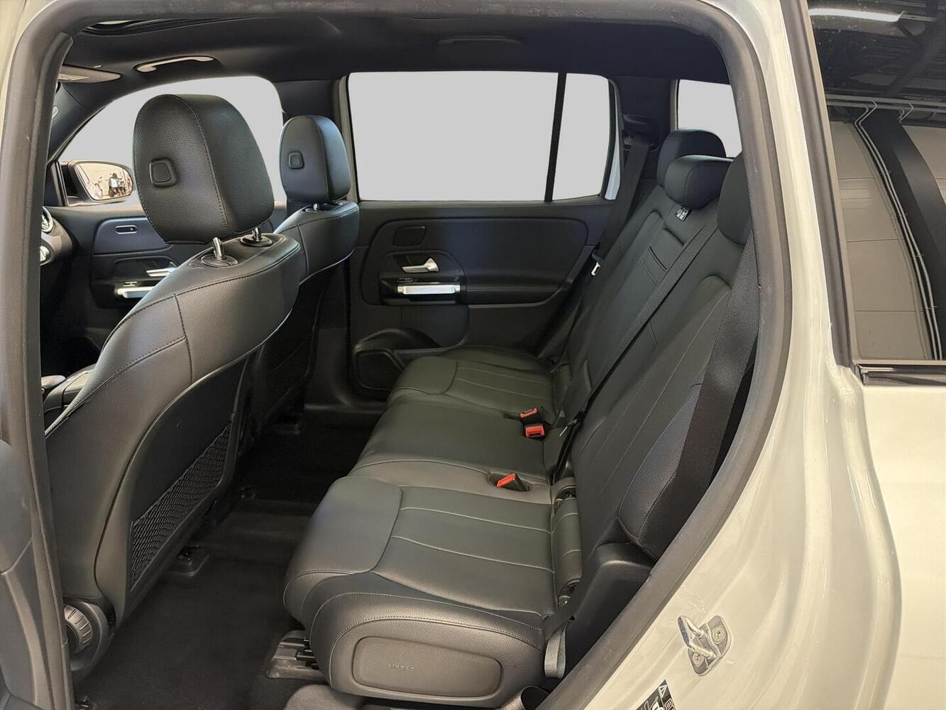 Mercedes-Benz EQB vaihtoauto
