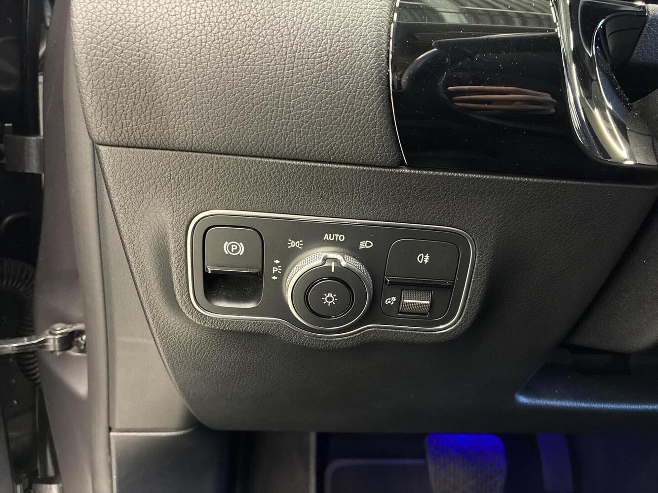 Mercedes-Benz EQA vaihtoauto