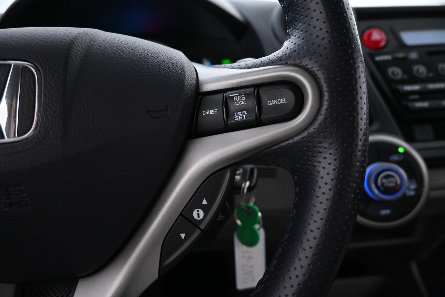 Honda Insight vaihtoauto
