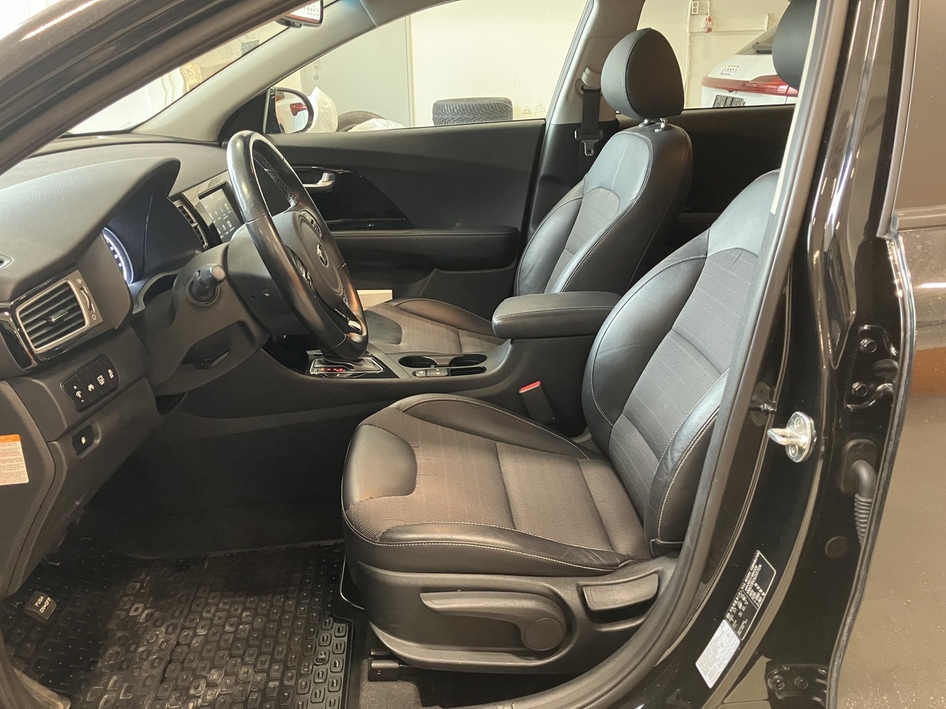 Kia Niro vaihtoauto