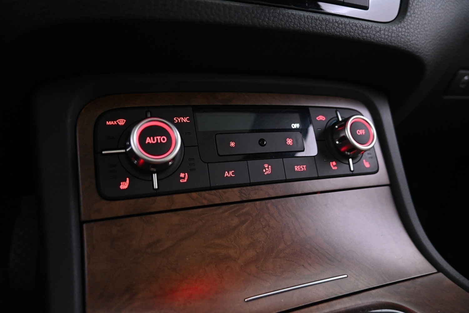 Volkswagen Touareg vaihtoauto