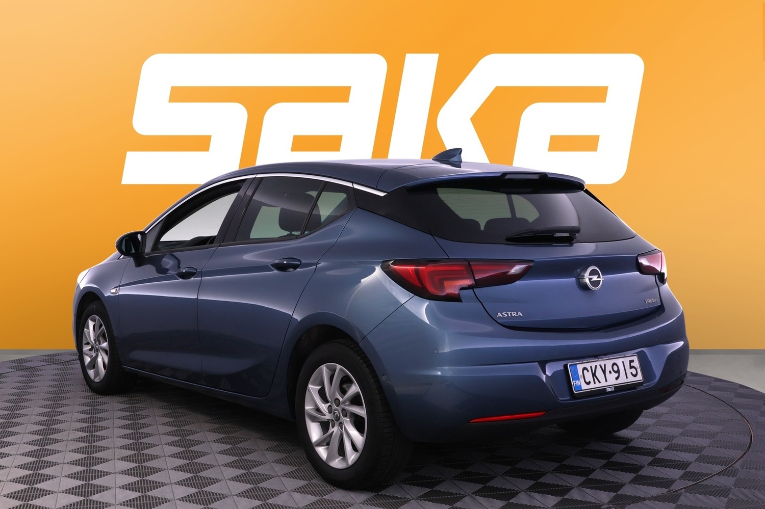 Opel Astra vaihtoauto