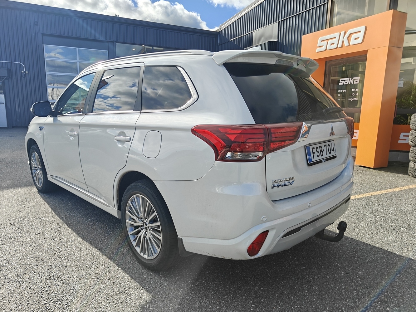 Mitsubishi Outlander PHEV vaihtoauto