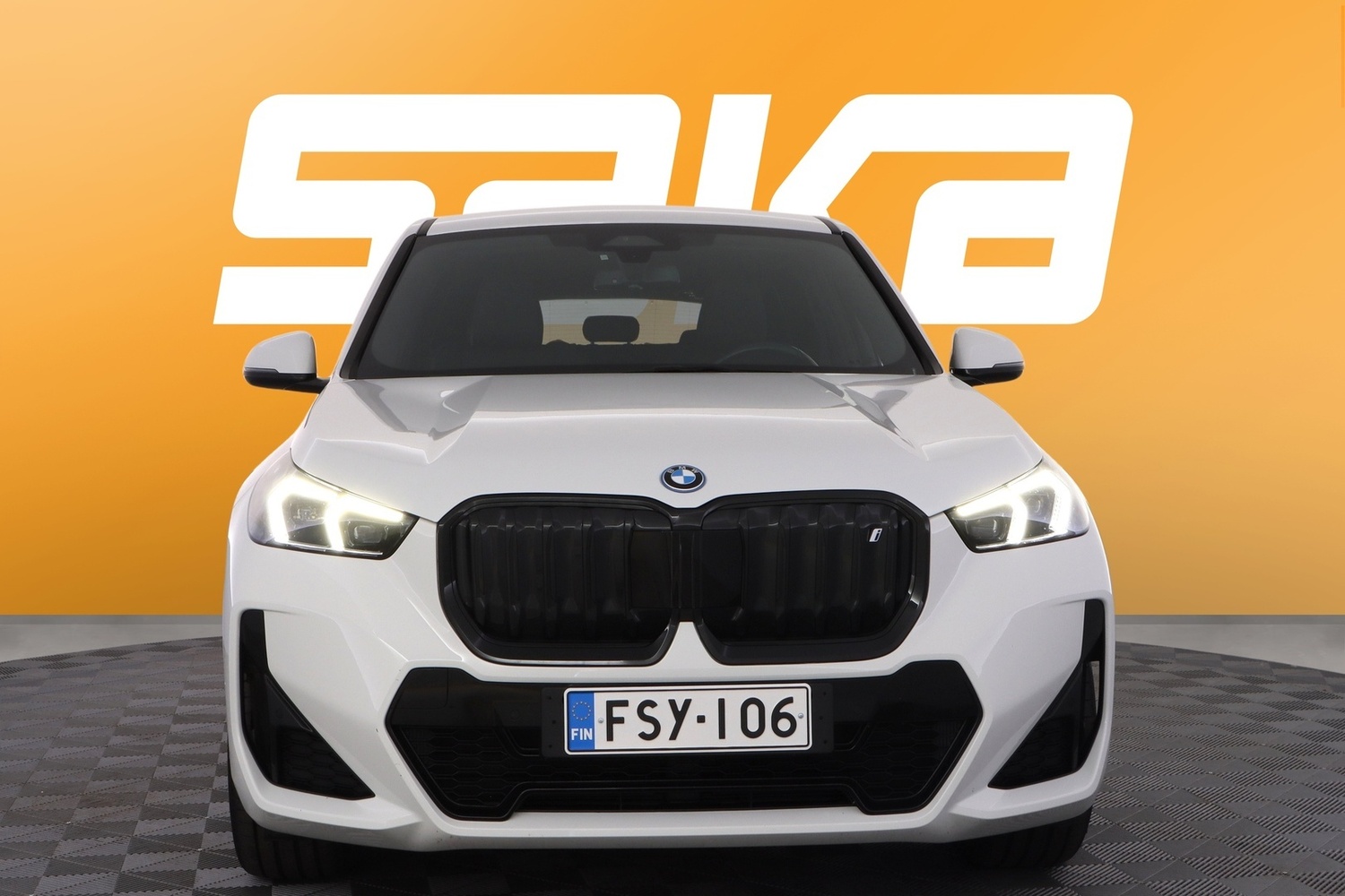 BMW iX1 vaihtoauto