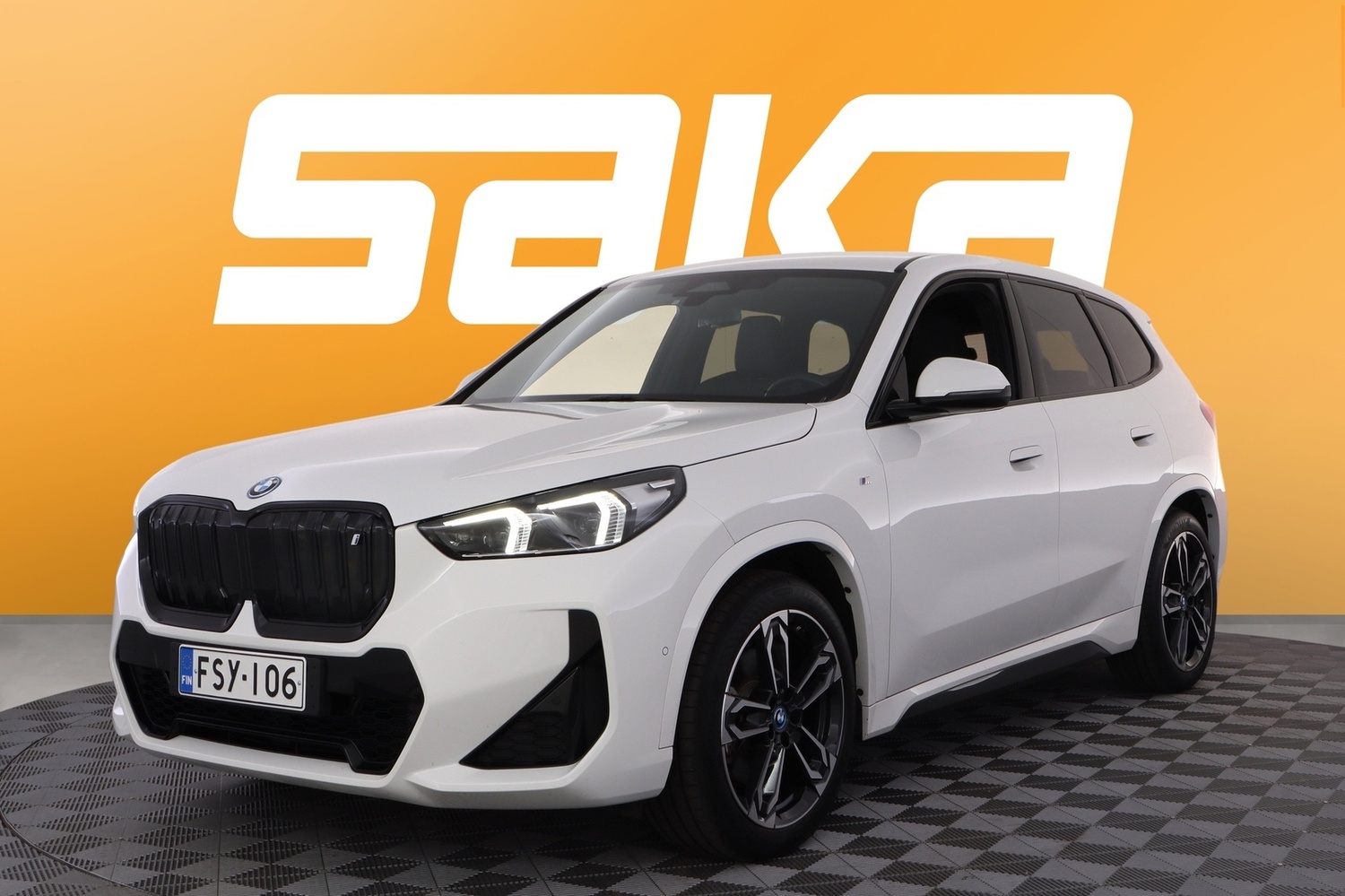 BMW iX1 vaihtoauto