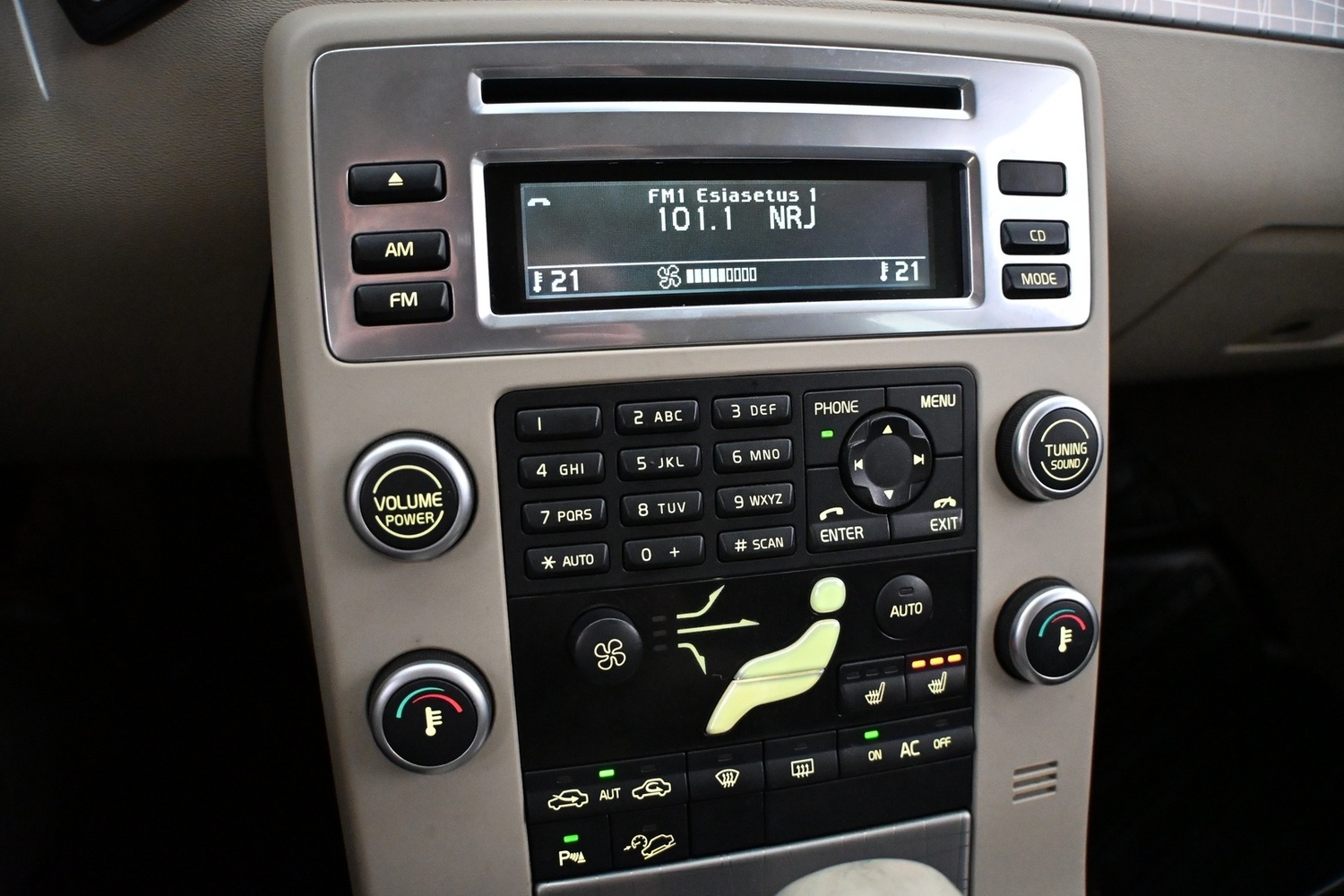 Volvo XC70 vaihtoauto