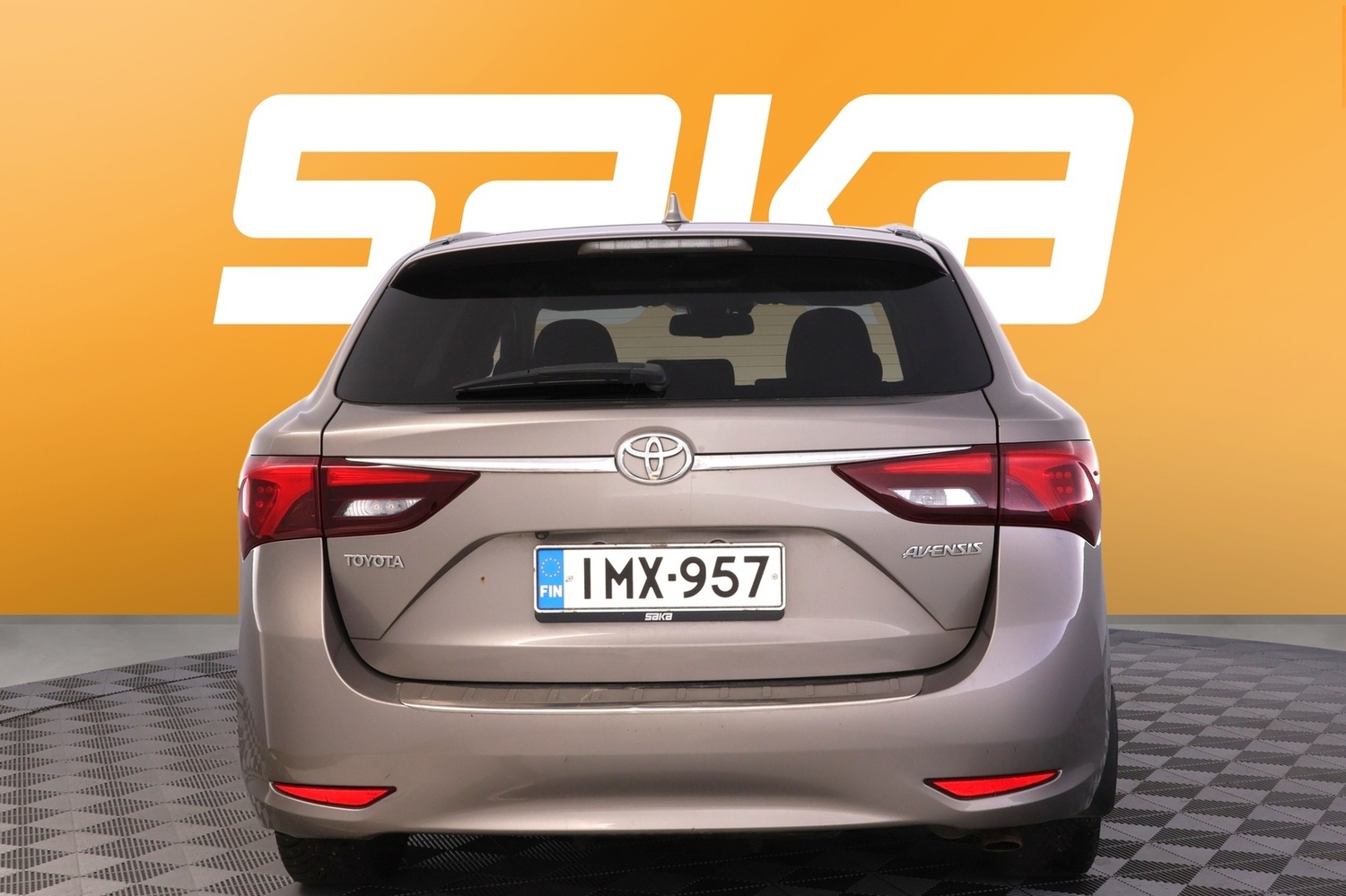 Toyota Avensis vaihtoauto