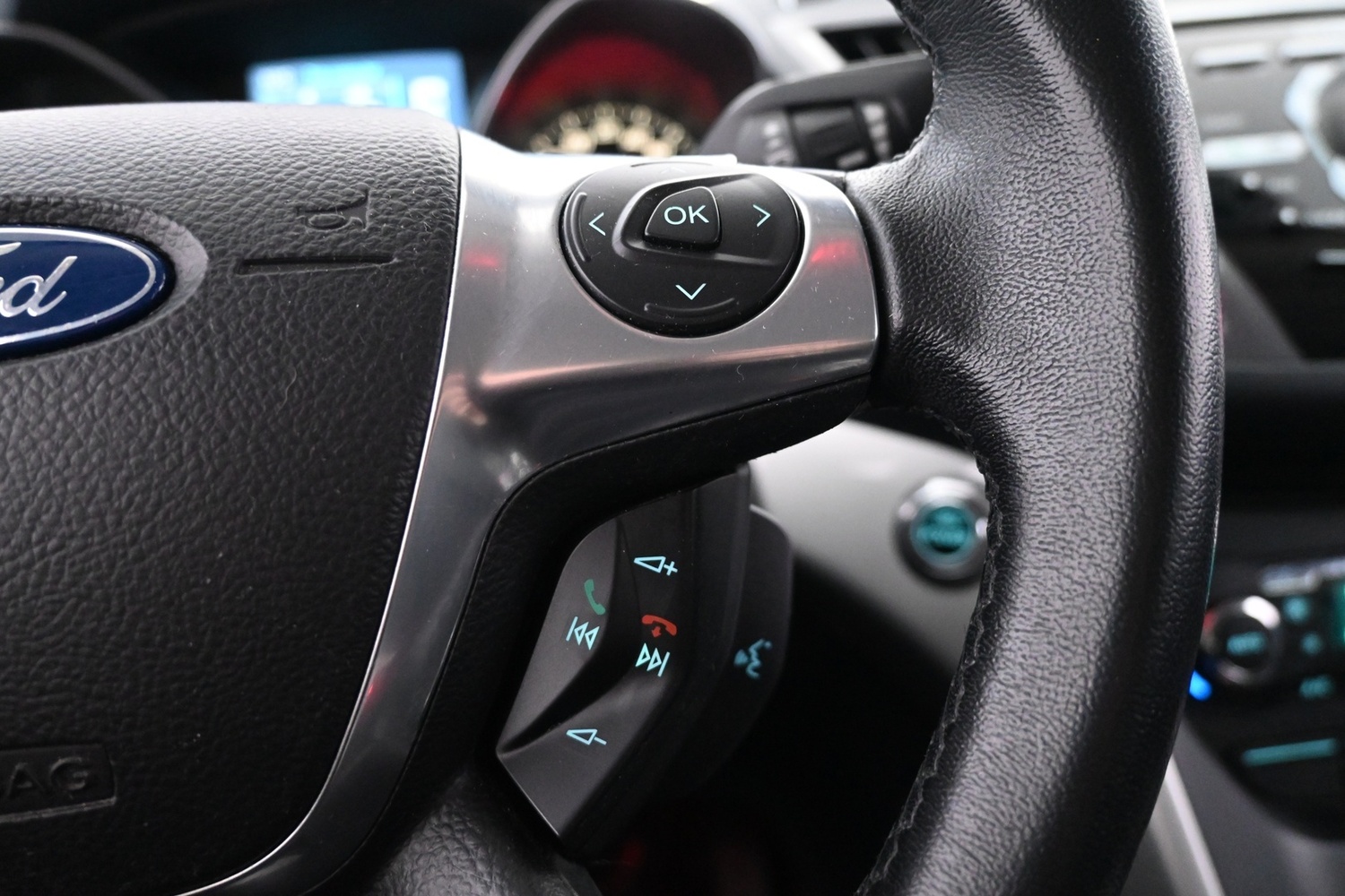 Ford C-MAX vaihtoauto