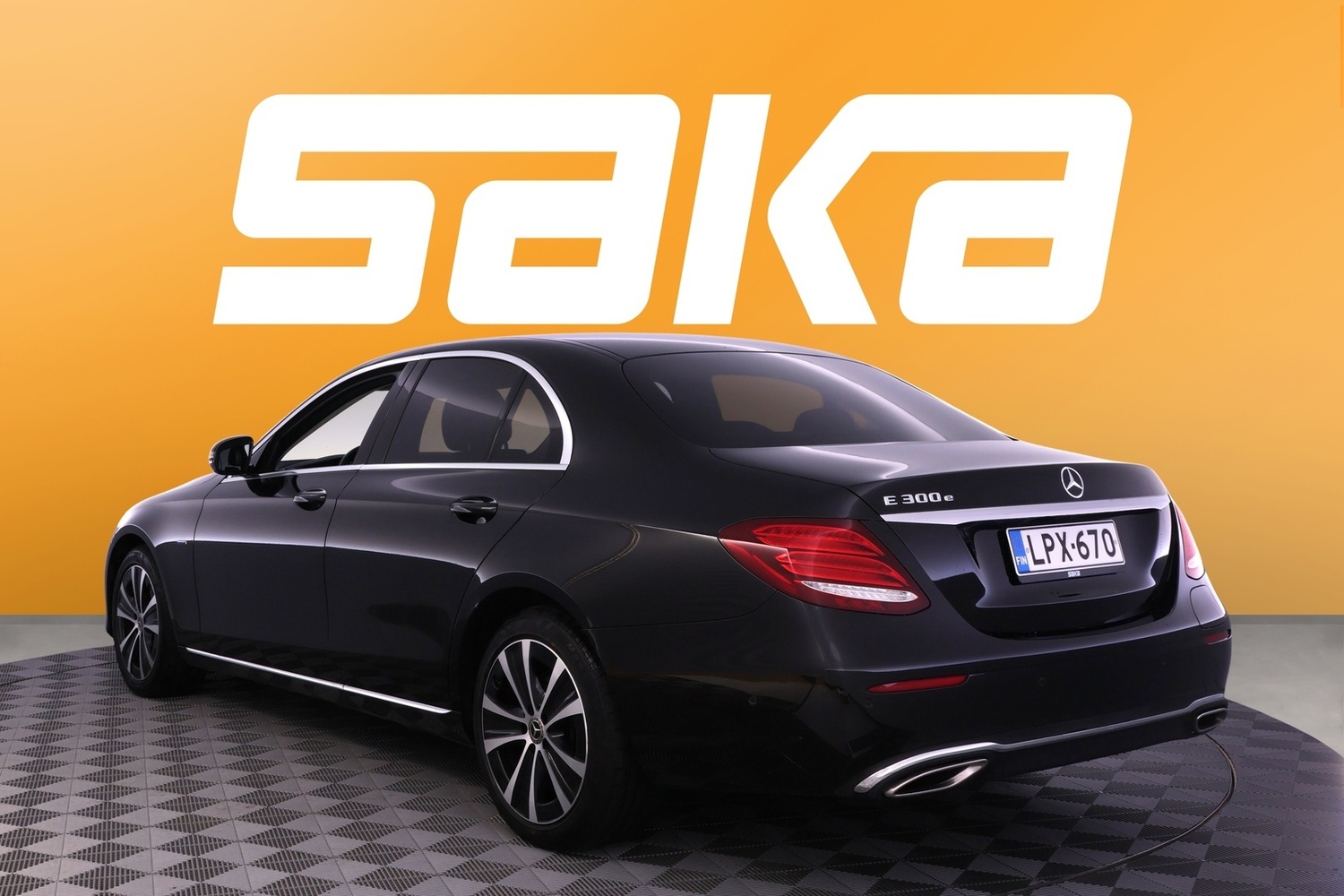 Mercedes-Benz E vaihtoauto