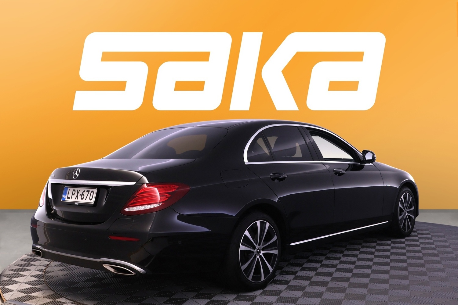 Mercedes-Benz E vaihtoauto
