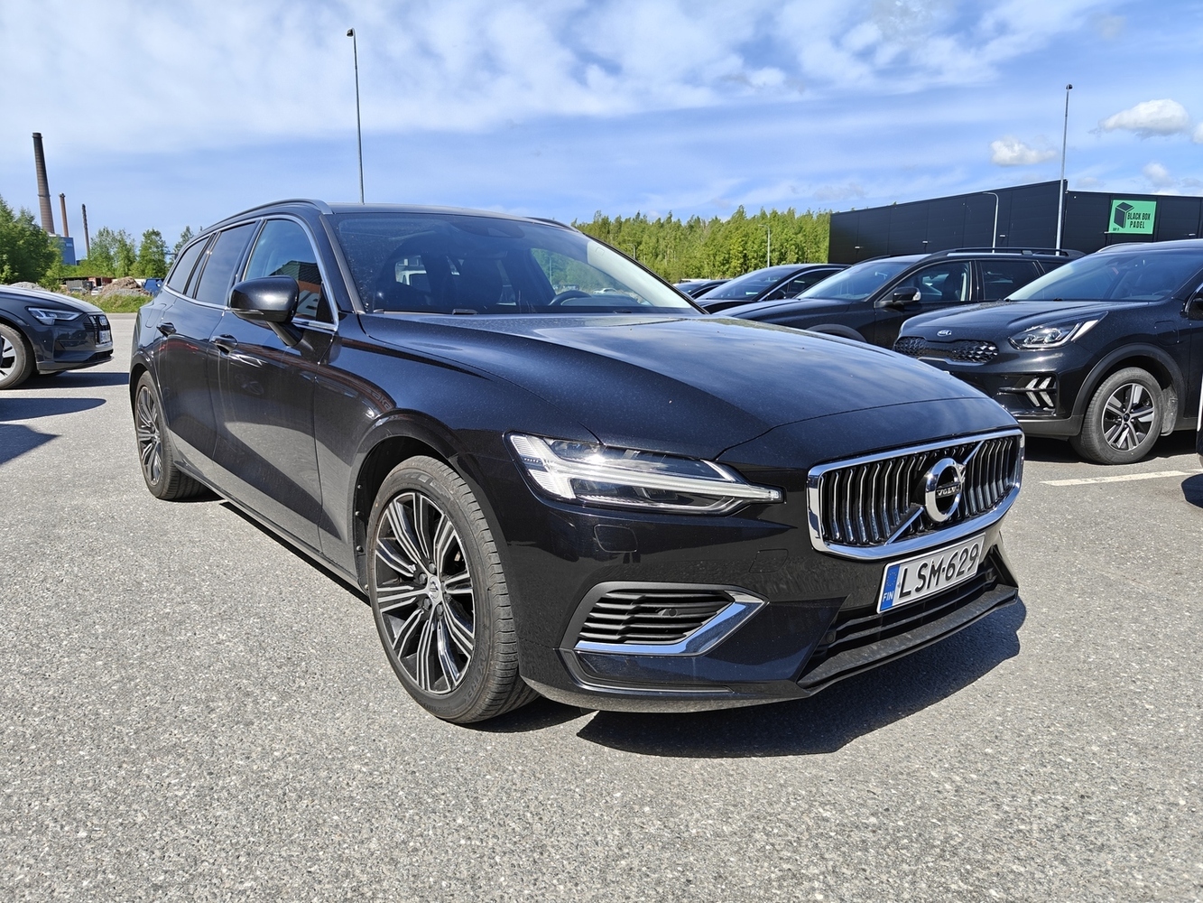 Volvo V60 vaihtoauto