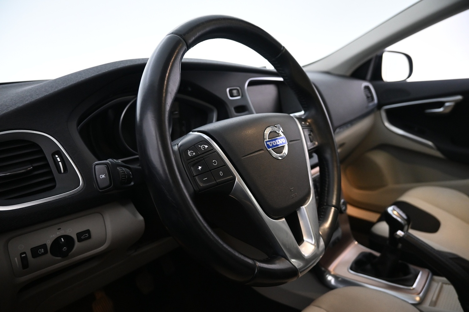 Volvo V40 Cross Country vaihtoauto